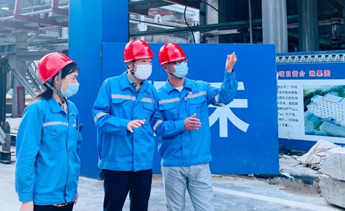 吳正新到TMP、TPO項(xiàng)目及松滋肥業(yè)新項(xiàng)目現(xiàn)場(chǎng)檢查指導(dǎo)工作(圖2)