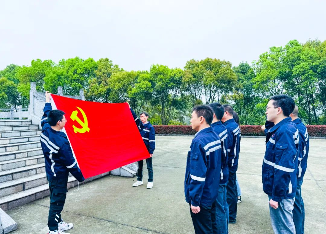 在緬懷中汲取奮進(jìn)力量！這場主題黨日活動“走心”更“入心”！(圖3)