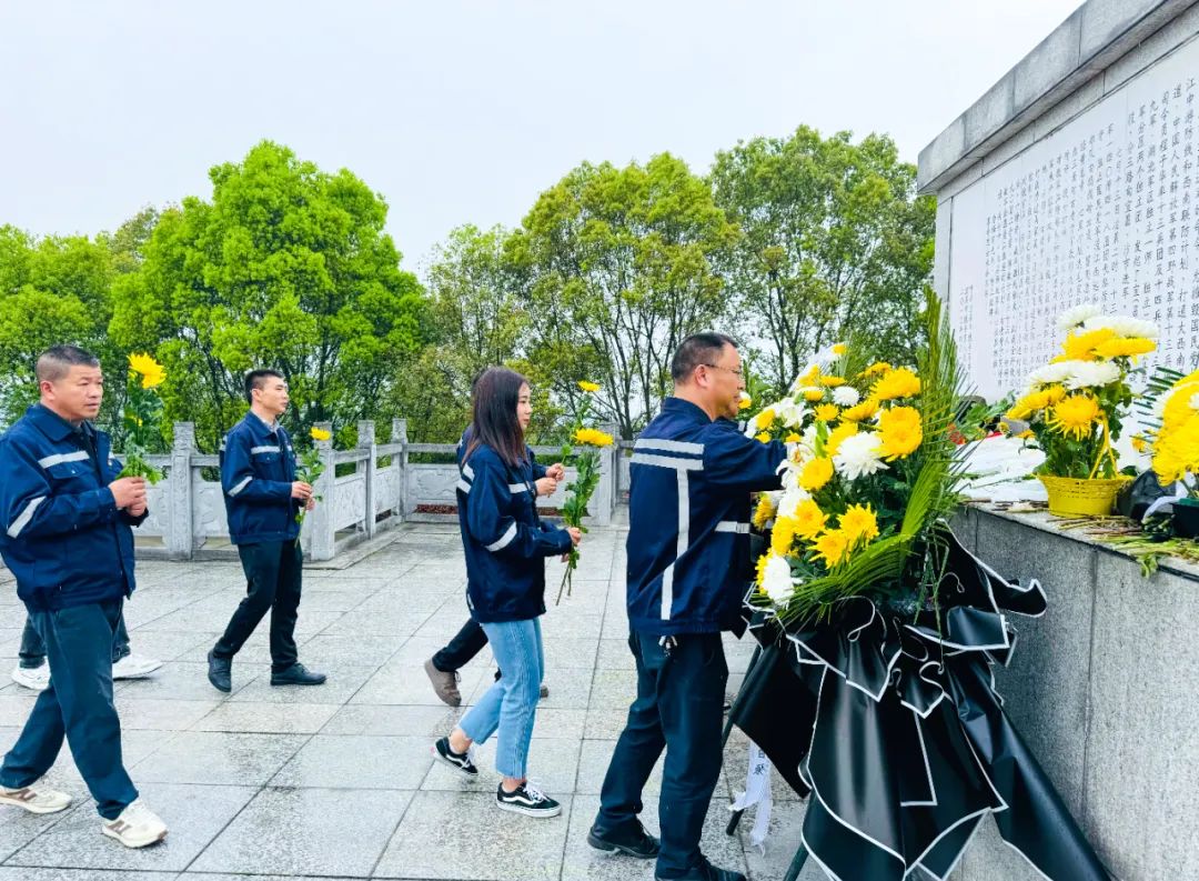 在緬懷中汲取奮進(jìn)力量！這場主題黨日活動“走心”更“入心”！(圖4)
