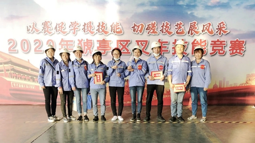 宜昌市猇亭區(qū)總工會組織叉車技能競賽，股份公司多名選手獲得榮譽