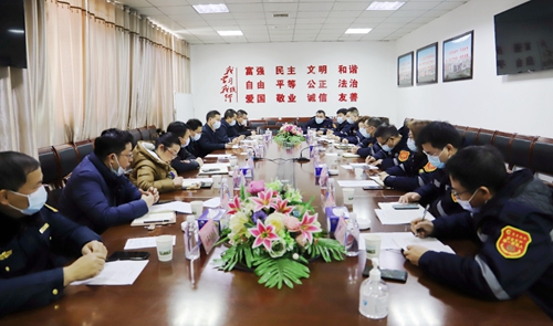 宜都市委副書記、市長李澤剛一行到楚星公司開展“千名干部進千企”服務(wù)活動